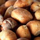 El pan es lo que más se asocia al gluten, pero hay muchos más alimentos con esta proteína. Foto: Skånska Matupplevelser